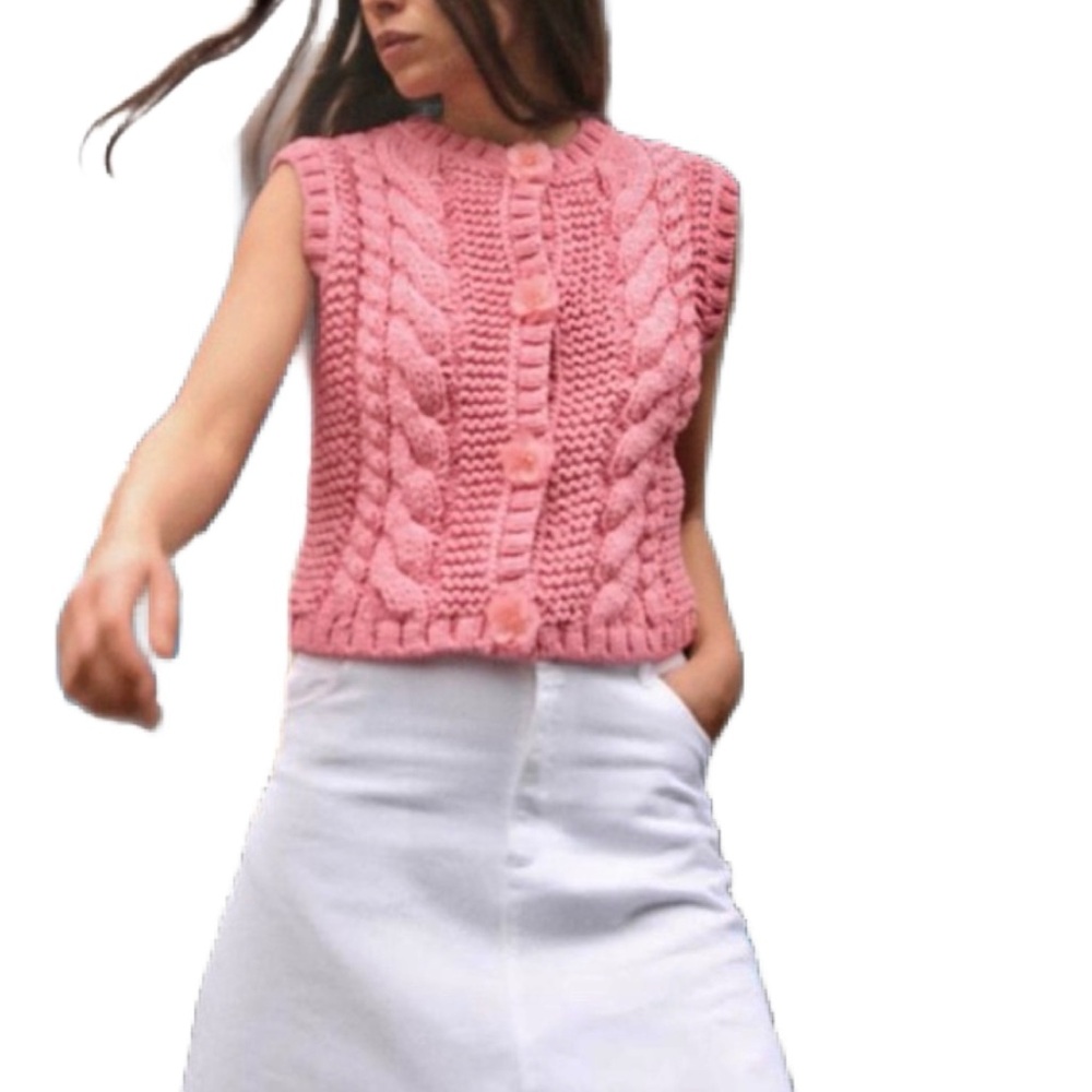 Zara NWOT Candy Pink Cable Knit Sleeveless Vest with Flower Buttons Size Small